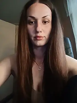 LunaCrystall online show from May 20, 3:53 pm