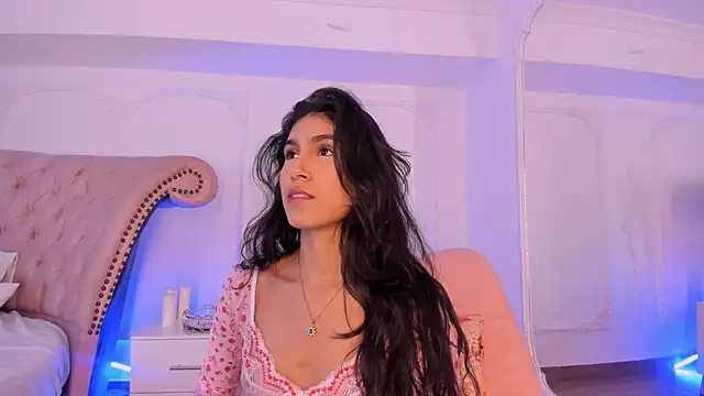 LucianaBlanco  online show from May 13, 8:47 pm