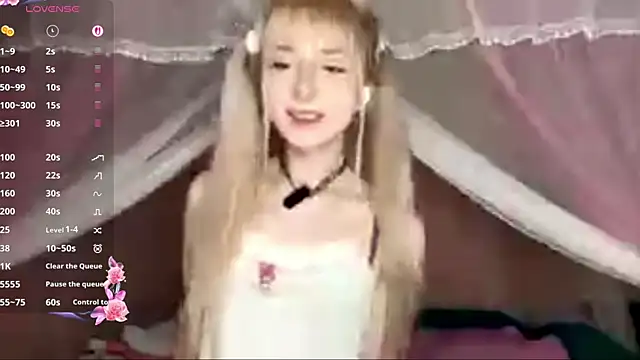 OnlyEva1 online show from April 5, 8:13 am