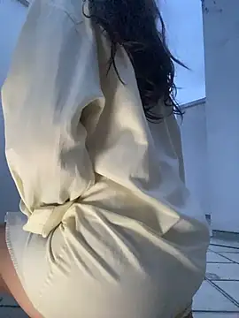 Tallulah Kinky online show from April 5, 11:26 pm