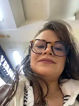 Tallulah Kinky online show from April 8, 8:11 pm