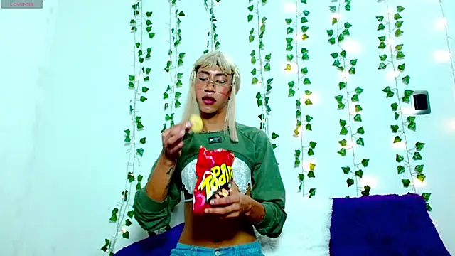 Andrea Nx online show from April 6, 6:42 pm