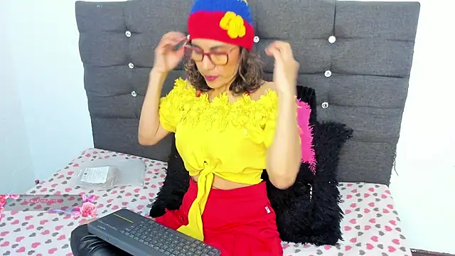 Antonella Rizzo01 online show from July 7, 10:56 pm