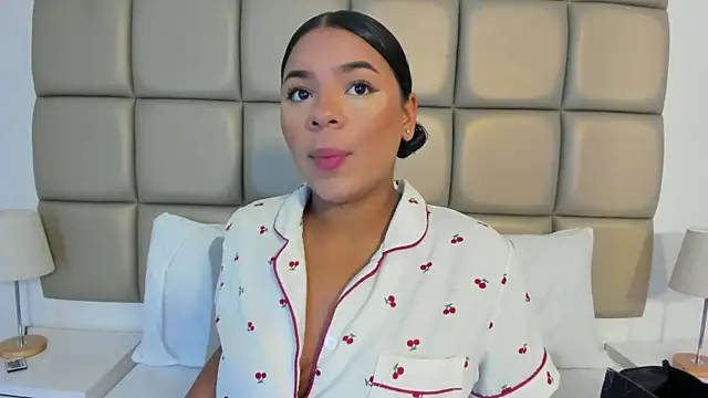 lilly williamss online show from May 11, 3:41 am