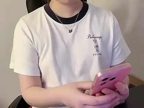 hunhun122 online show from May 12, 6:36 pm