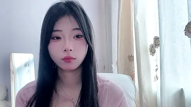 yiyibaby2026 online show from April 6, 2:33 am