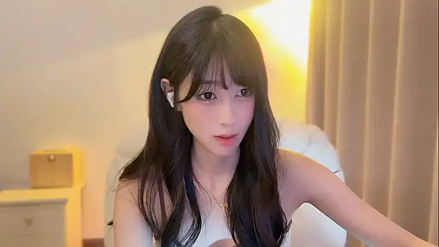 xiaooyee online show from March 25, 3:48 pm