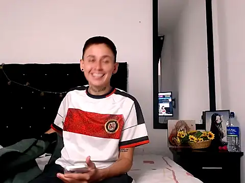 Billiee  online show from March 27, 1:56 pm