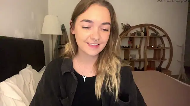 RoxyWet online show from May 14, 4:35 pm
