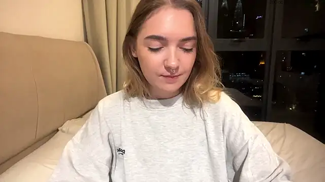RoxyWet online show from May 19, 2:13 pm