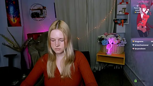 trixy melison online show from March 29, 5:56 pm