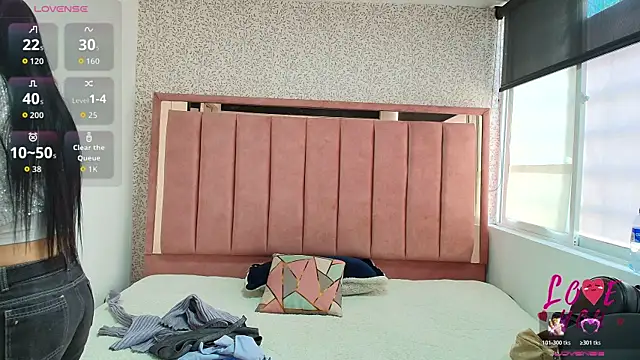 Abril Fox   online show from March 21, 7:41 pm