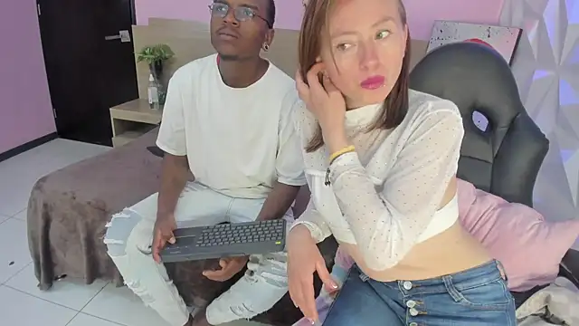 Ebony N Blonde online show from May 19, 8:38 pm
