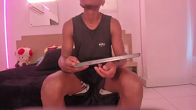 Ebony N Blonde online show from March 24, 7:52 pm