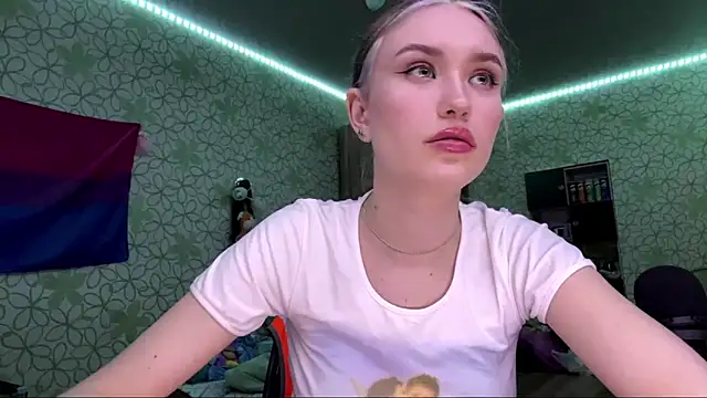 Alyssa Thornwod online show from March 26, 12:07 pm