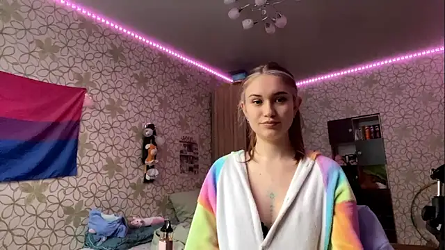 Alyssa Thornwod online show from March 17, 11:03 am