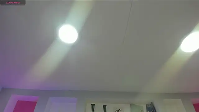 Rachel Wren online show from May 19, 3:35 am