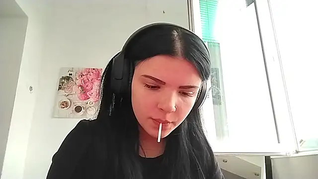 Kateqte online show from April 20, 11:24 am