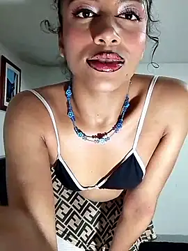 KattyBerryX online show from March 19, 1:43 am