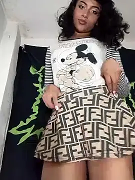 KattyBerryX online show from May 9, 2:35 am