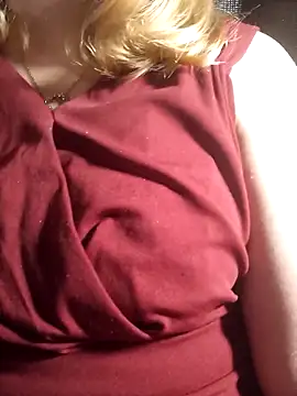 kitsuneniki online show from March 18, 10:48 pm