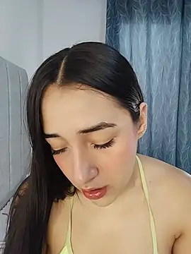 isabellaHill2 online show from May 20, 2:47 pm