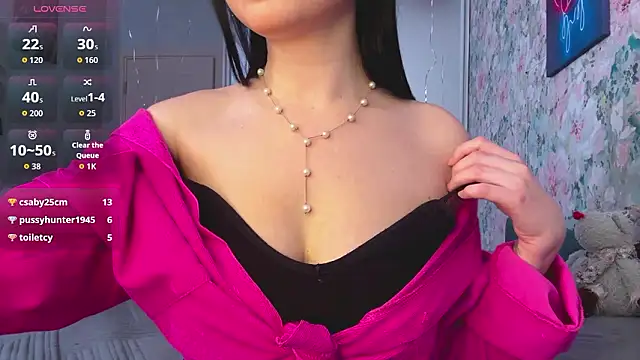 LizzyMooore online show from March 25, 11:35 am