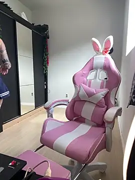 Alaskahosh online show from April 16, 5:12 pm