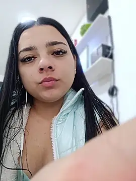 Naomi Fields online show from March 28, 2:27 pm