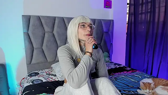 anyu  val online show from March 20, 11:09 pm