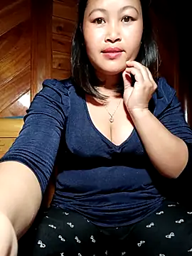 halenka 00 online show from March 23, 1:23 am