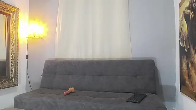 issi belle   online show from March 19, 4:17 am