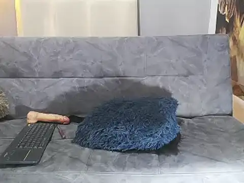 issi belle   online show from March 27, 8:26 am