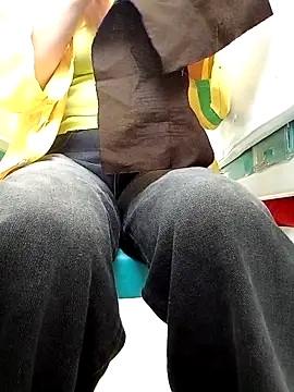 candy flo online show from April 10, 1:00 am