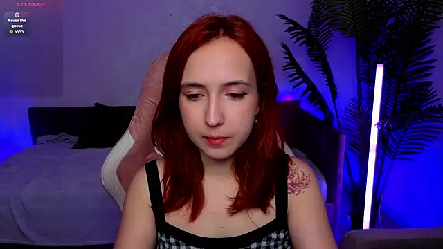 Alexa temptress online show from April 3, 1:58 am