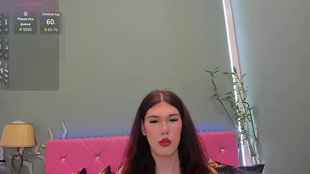 LovelyMell online show from May 20, 6:21 am