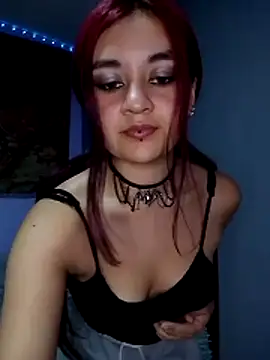 Dreamslucylu online show from April 2, 4:43 am