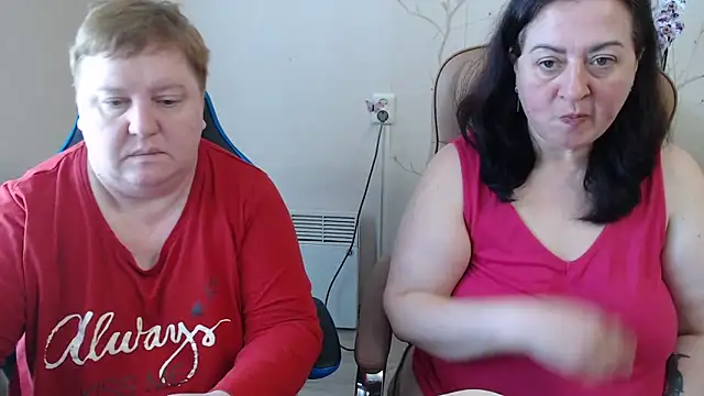 Lindy-Jeanie online show from May 3, 8:39 am