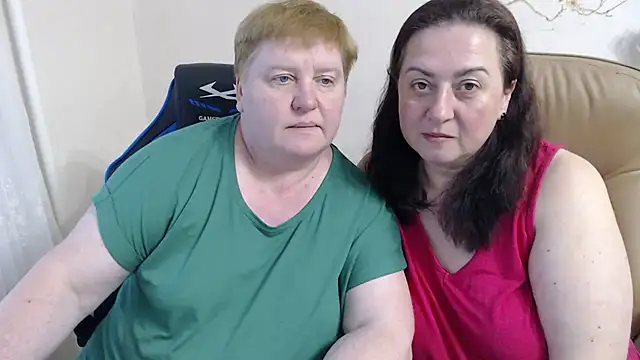 Lindy-Jeanie online show from May 18, 4:57 pm