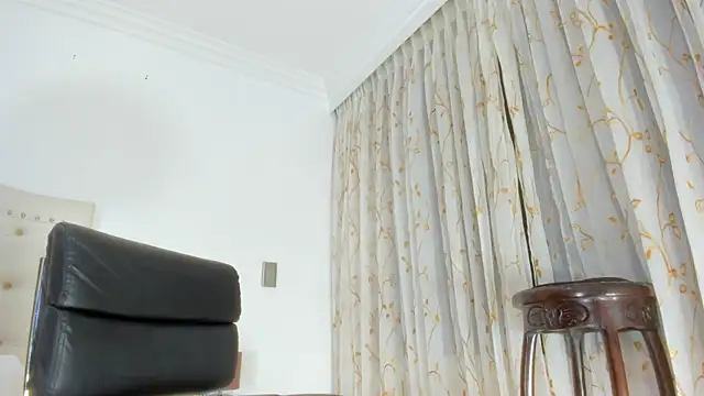 Evelyn greendell online show from April 9, 1:27 pm