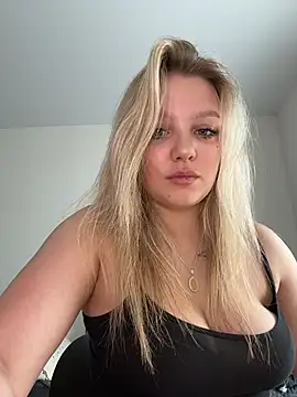 bettyloveu online show from May 20, 4:09 am