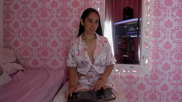 Escarleth Fox online show from March 21, 12:32 pm