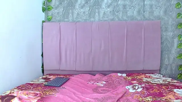 aurora Diazcm online show from March 17, 6:12 pm