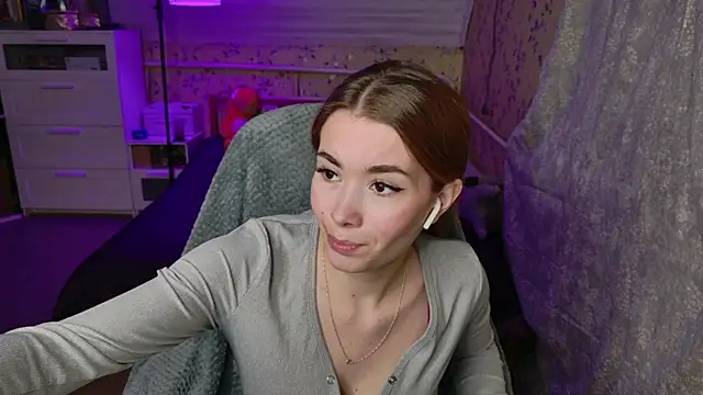 Lunavira online show from April 9, 6:24 pm