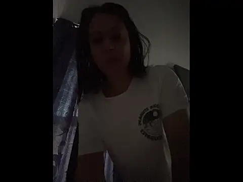 ItsAmara online show from April 3, 4:16 pm