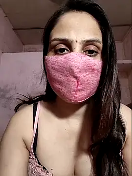 Your Izlaa online show from March 23, 7:20 pm