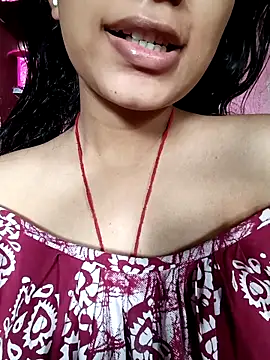 tina2005 online show from April 11, 2:17 am