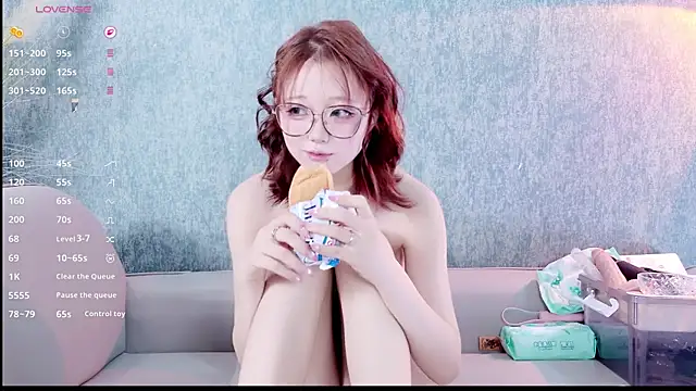 ZoeLily2026 online show from May 16, 3:22 pm