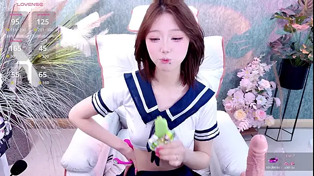 ZoeLily2026 online show from April 2, 5:49 am