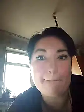 KiraLuna29 online show from April 9, 4:01 pm